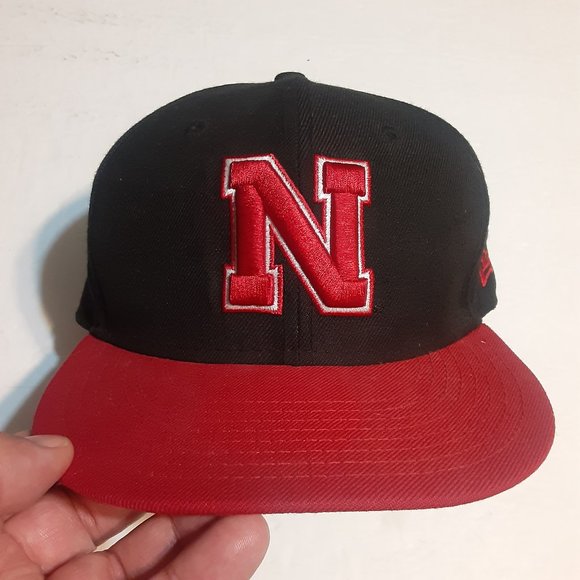 New Era 59fifty Nebraska Cornhuskers Fitted Hat in Size 7 1/8 - Picture 1 of 7